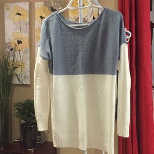 3/$25. Gap sweater size XS/TP